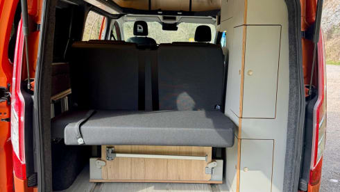 Frodo – Campervan Ford a 4 posti letto dal 2024