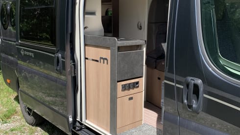 Malibu – Malibu Van 640 LE charming GT sky view
