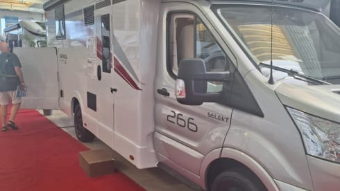 5p Roller Team semi-integrated from 2026