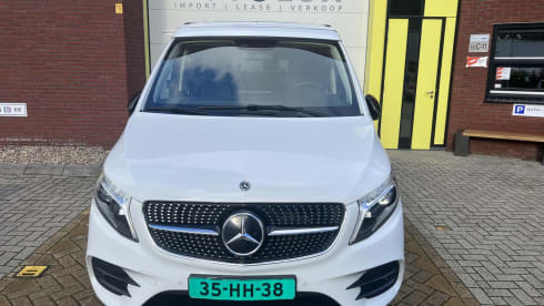 Marco Polo – 4p Mercedes-Benz bus from 2020