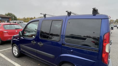 2 berth Fiat campervan 2010 - sleep anywhere!