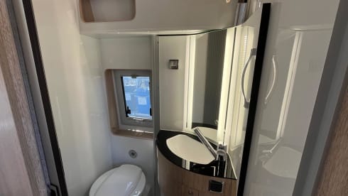 Possl Vario 2 win  – New Pössl camper automatic luxury 2 to 4 persons