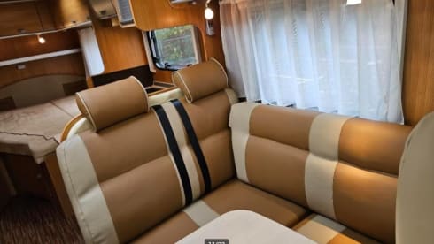 4p Bürstner integral camper from 2009