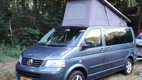 Happy Camper – Luxury 4/5p bus camper Volkswagen Multivan from 2008