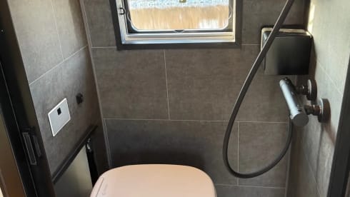 Hugo – Autarker und super ausgestatteter Camper Hugo