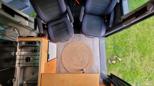 Volkswagen t5 campervan 