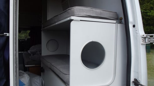Family Friendly Off Grid Campervan (sleeps 5)
