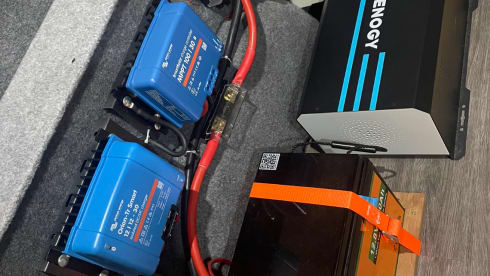 Annabel – Fabulous Off Grid Camper with Unique Design