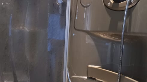 ELNA – Hymer a 5 posti integrato dal 2013