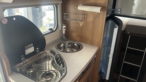 Maudje – Super nice family camper length beds and lifting bed 