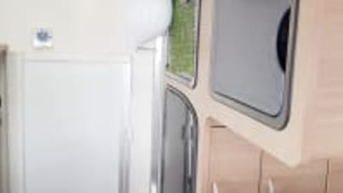 Pierpaolo – Camper semintegrale burstner ixxeo 666