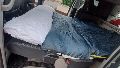 Alfie 2 – 3 berth Toyota campervan Insurance included