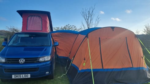 Blue Belle – Volkswagen campervan ready for fun!