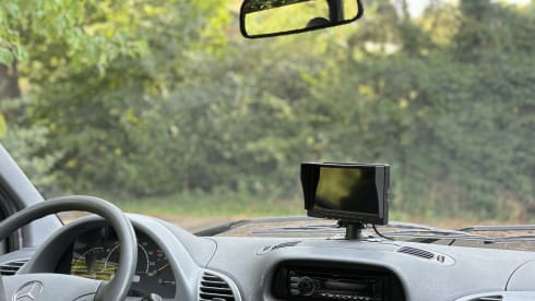 4p Mercedes-Benz campervan uit 2002