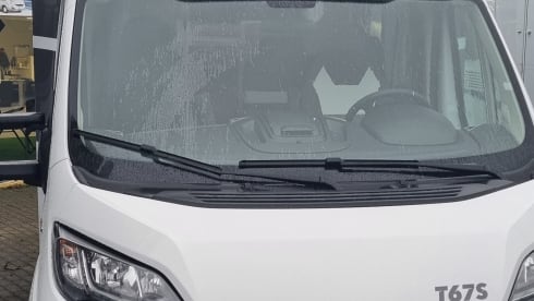 Wonderfully spacious new camper - Sunlight T67S, model 2021 Fiat Ducato Multi