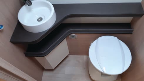 Tino – Comfort family camper for 5p - ITINEO SB740 (integral from 2022)