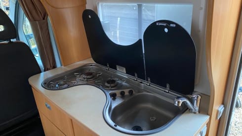 Dream came true – Lovely 4 person family (incl dogs) camper