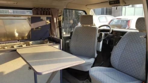 Blauwe bussie – (Almost) free campervan trip? Take me to Barcelona at the end of July! 