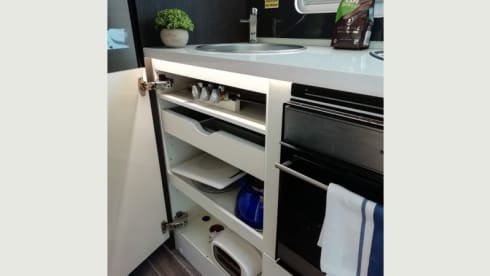 Wout Van Der Kampe – Spacious 6 berth motorhome; RollerTeam Zefiro 675