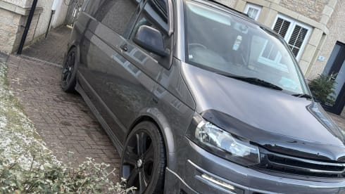 Bobby – Volkswagen campervan met 2 slaapplaatsen uit 2010