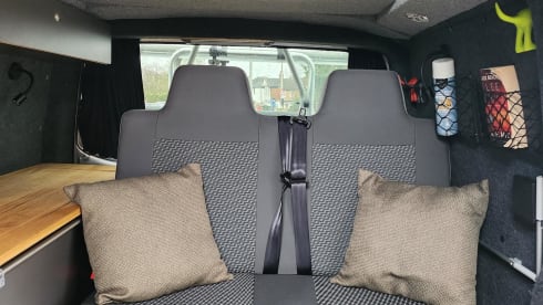 Valerie – Craig's Camper - VW Transporter 4 Berth + Awning