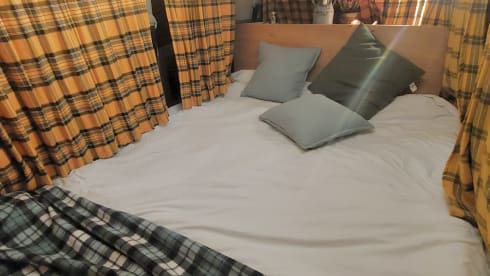 Nala – super cosy  - automatic campervan. price  includes insurance !