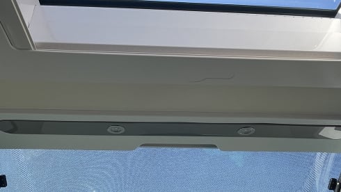 V630J – 2p Pilote bus from 2025