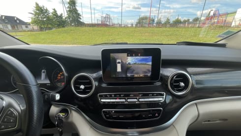 ROADSTORE 53230 – Mercedes Marco-Polo V250 190CV 4MATIC fitted van rental 4 beds