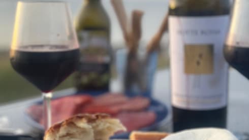 Vulamdander Family Van – Adria 3-Wege-Mietwagen in Apulien