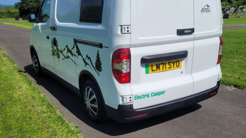 Maxi – Fully electric 2 berth campervan 