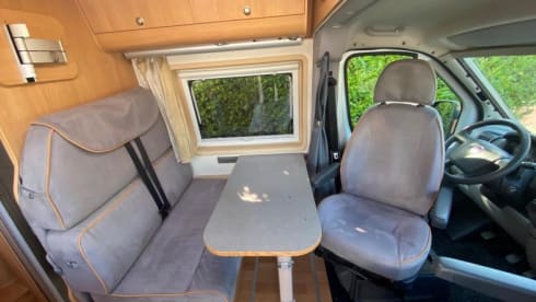 Bus camper Adria Twin