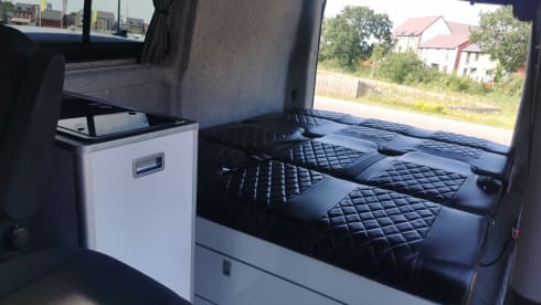 Vanny – Ford Transit Custom Camper