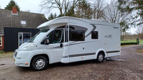 Carin – 2p Dethleffs semi-integrated from 2010