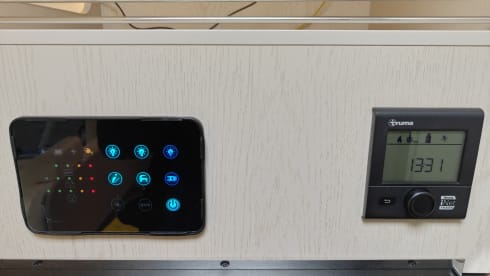 M-SERV 🚐  – Voyagez confortablement dans notre camping-car Rimor à alcôve (2025) – en toute sérénité sur la route