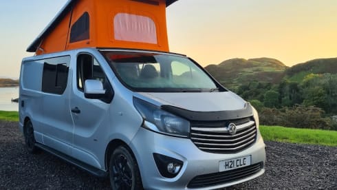 4 Berth Vauxhall Vivaro LWB Campervan