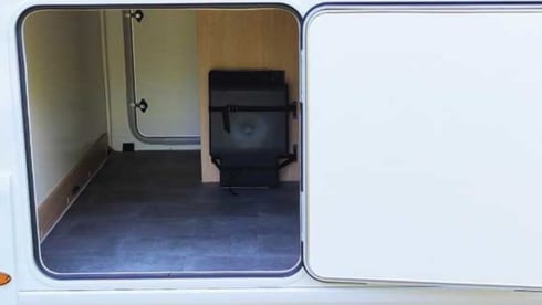 4p Joa 75T semi-integrated from 2025