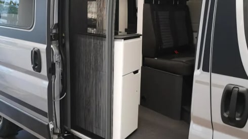Snoozle – Adria Twin Max Automatic 2025 
