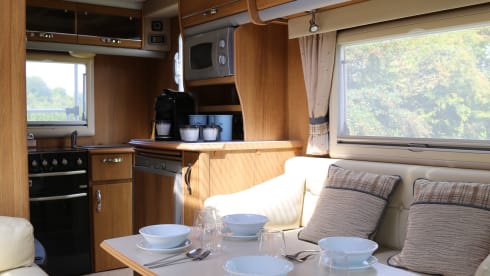Devon – 2 berth Autosleeper Devon Aniversary Edition | Insurance | Low Mileage