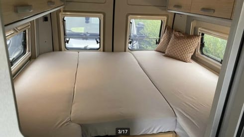 Luxe Hymer campervan 4p met daktent