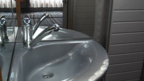 Marano t580 – 4p Bürstner semi-integrated uit 2008