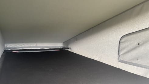 Daisy – 4 berth Volkswagen campervan from 2016