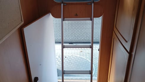 Superruime gezinscamper – 5p Elnagh Marlin 64 Alcove from 2001