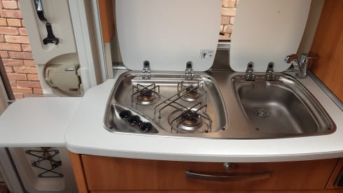 Dopey – Compact, self-sufficient, luxury Hymer