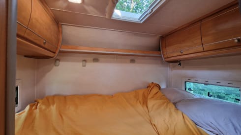 Nice spacious Fiat Ducato 2.8Tdi with all amenities 