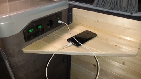 Harry – Camping-car bus Volkswagen SUNLINER XL LUXE 5p, construit en 2023 !