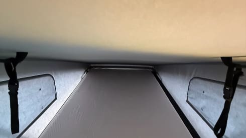 Mabel – 4 berth Volkswagen campervan from 2012
