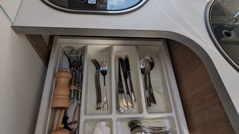 Globi II – Top-maintained semi-integrated with lots of equipment for the family