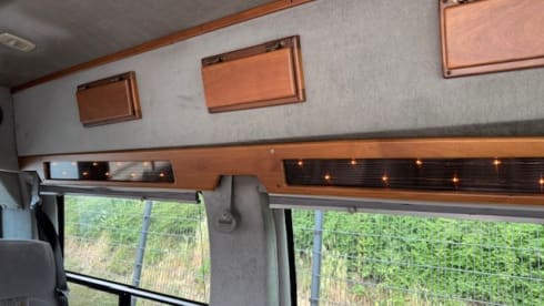 GMC v8 – 2p Other campervan from 1997