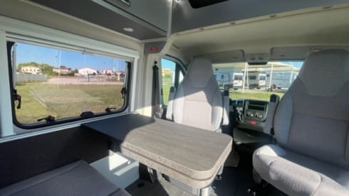 TOUR EXPLORER – VAN Weinsberg CaraTour 600 MQ (PEUGEOT)