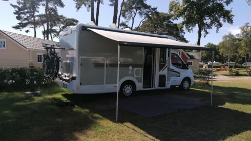 Mobi – 4p McLouis semi-integrated uit 2024